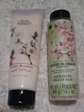 Cherry Blossom Moisturizing Body Lotion - Soft Pink & Bath Salts